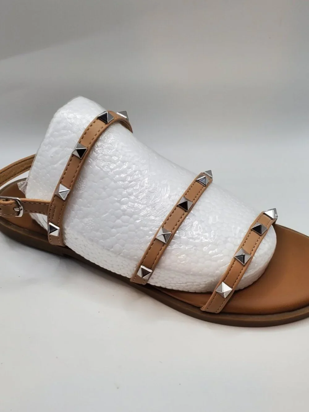 Sonoma Studded Gladiator Size 7/8 Tan Sandals